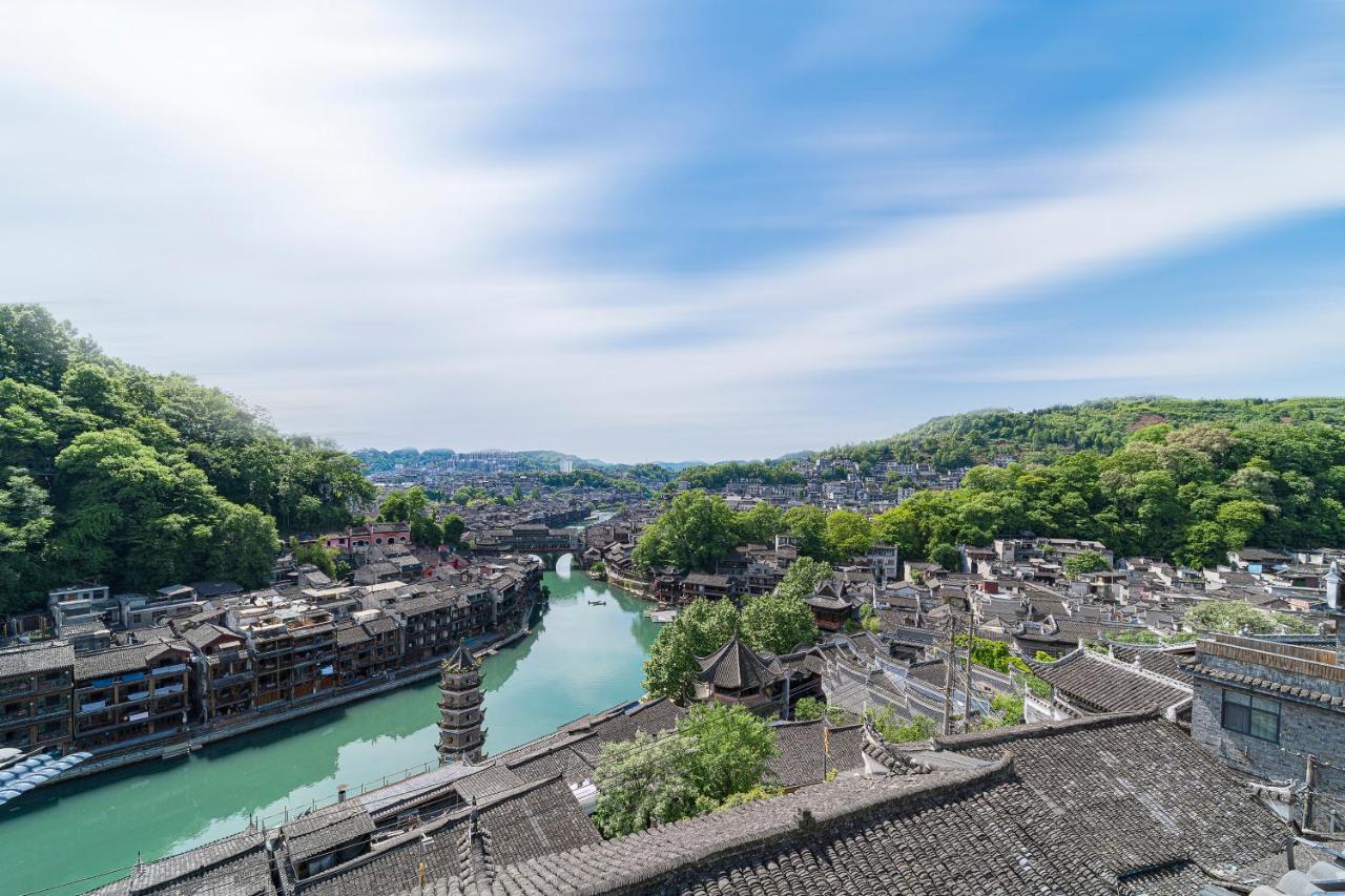 Phoenix Best River View B&B Fenghuang Exteriör bild