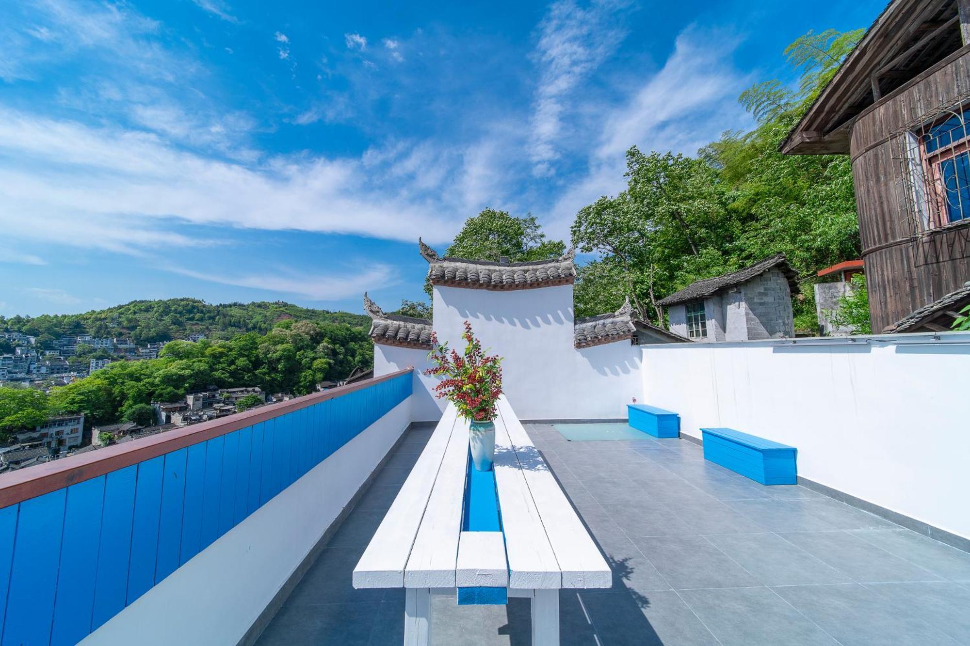 Phoenix Best River View B&B Fenghuang Exteriör bild